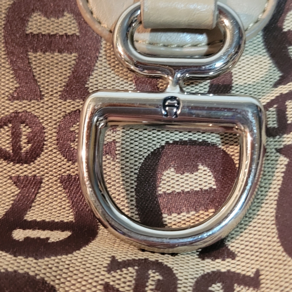 Vintage Etienne Aigner style Purse - Picture 5 of 7